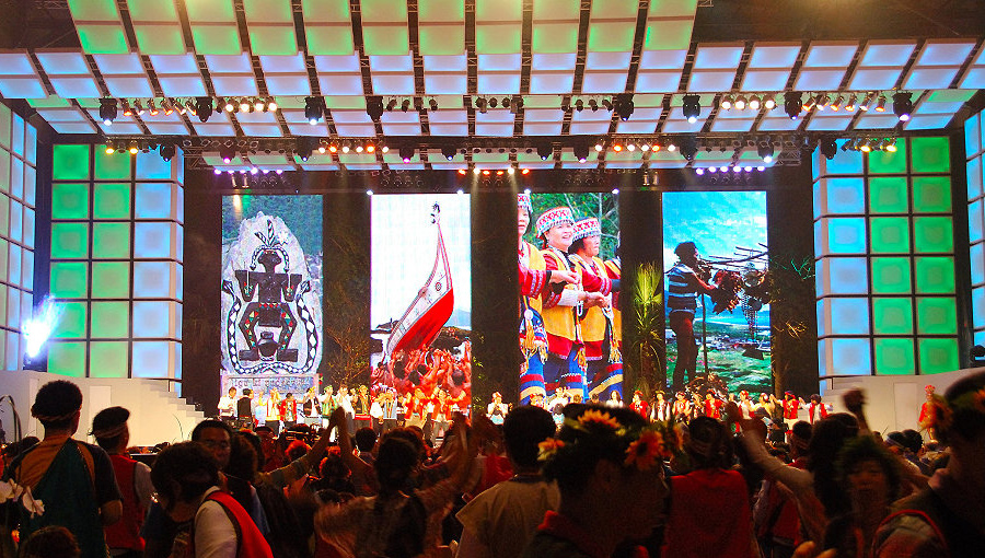 Gtek LED Curtain Display graces China Amway Taiwan held a thank-you dinner