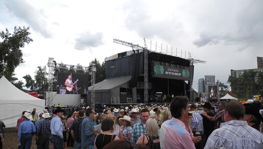 Gtek Flexible LED display InnoPix S05 Graces the Rock Festival in American