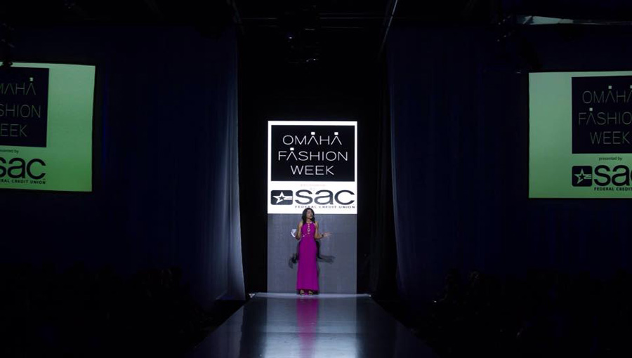 Gtek Flexible LED display InnoPix S05 Graces the OMAHA Fashion Week in American